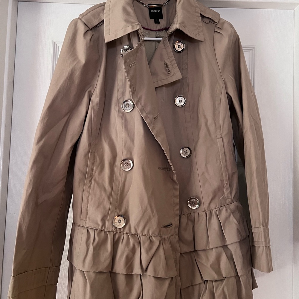 Express Tan Trench Coat with Classic Design